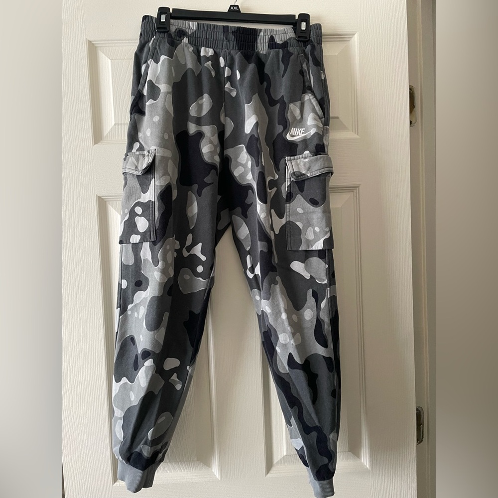 Nike Camo Joggers